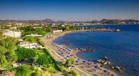 In Faliraki auf der griechischen Urlaubsinsel Rhodos wurde eine Frau offenbar Opfer einer abscheulichen Gruppenvergewaltigung.