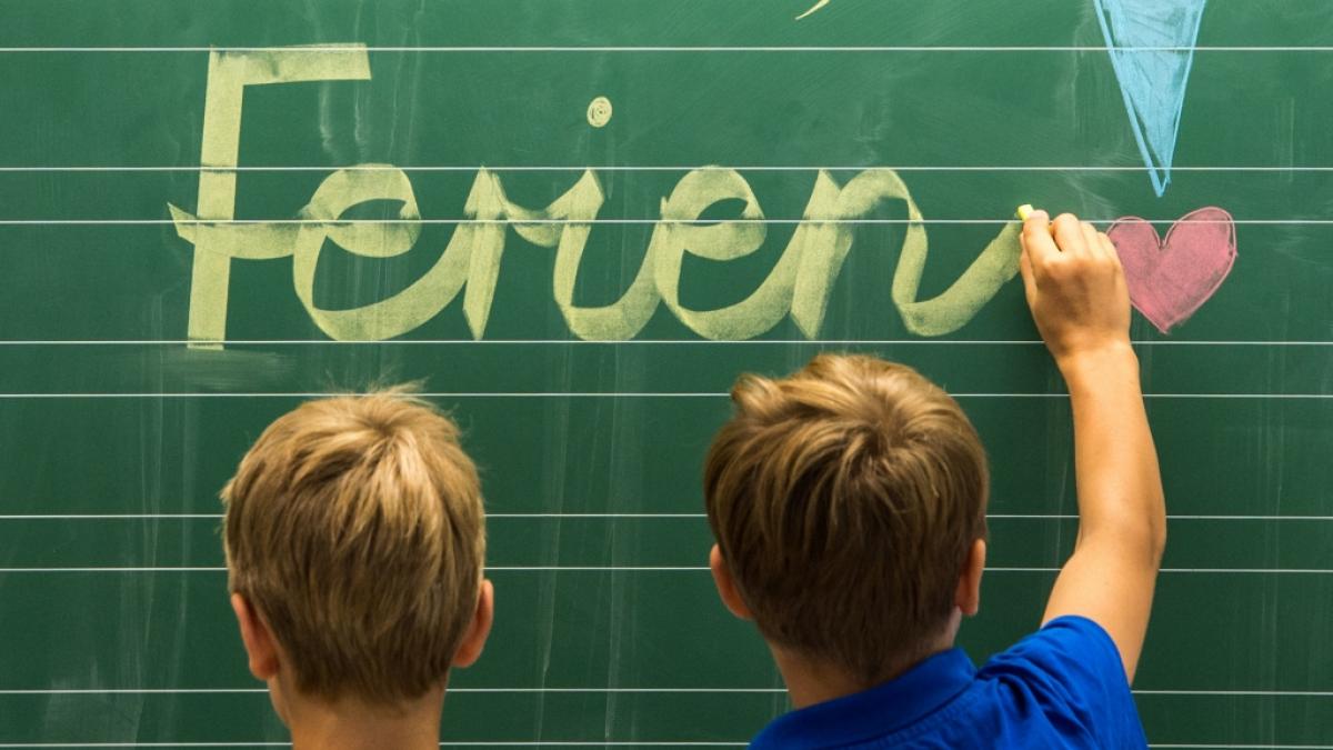 Alle Termine f&uuml;r Schulferien und Feiertage auf news.de. im &Uuml;berblick. (Foto)