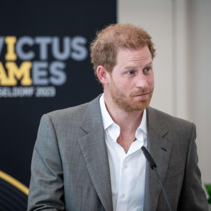 Das verrät die royale Körpersprache im Überraschungsauftritt