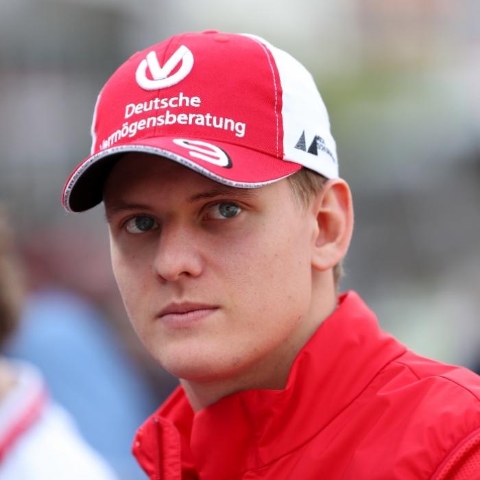 Schumi-Sohn privat wie nie! Darauf haben F1-Fans gewartet