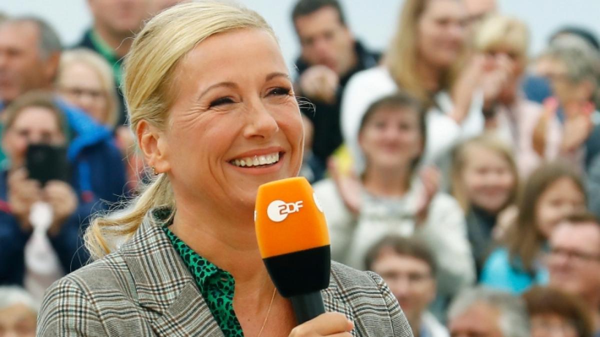 Andrea Kiewel f&uuml;hrt auch in diesem Jahr durch den "ZDF-Fernsehgarten". (Foto)