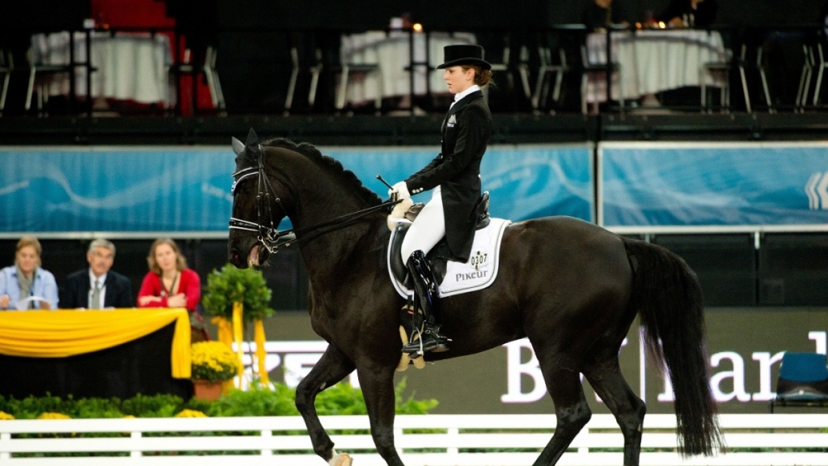Lisa M&uuml;ller reitet bei den German Masters in einer Dressurpr&uuml;fung den Wallach Birkhof's Dave. (Foto)