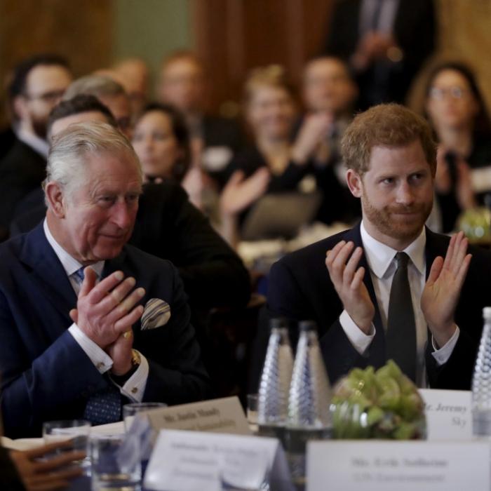Briten-Monarch bricht sein Schweigen zu Prinz Harry und Meghan Markle