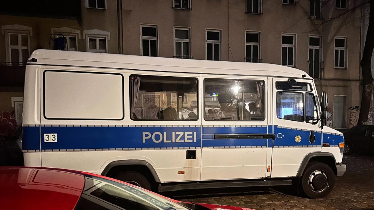Rund drei Wochen nach dem Verbot aller Hamas-Aktivit&auml;ten in Deutschland haben Polizisten zahlreiche Wohnungen in vier Bundesl&auml;ndern durchsucht. (Foto)