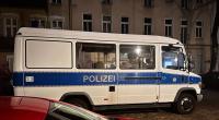 Rund drei Wochen nach dem Verbot aller Hamas-Aktivitäten in Deutschland haben Polizisten zahlreiche Wohnungen in vier Bundesländern durchsucht.