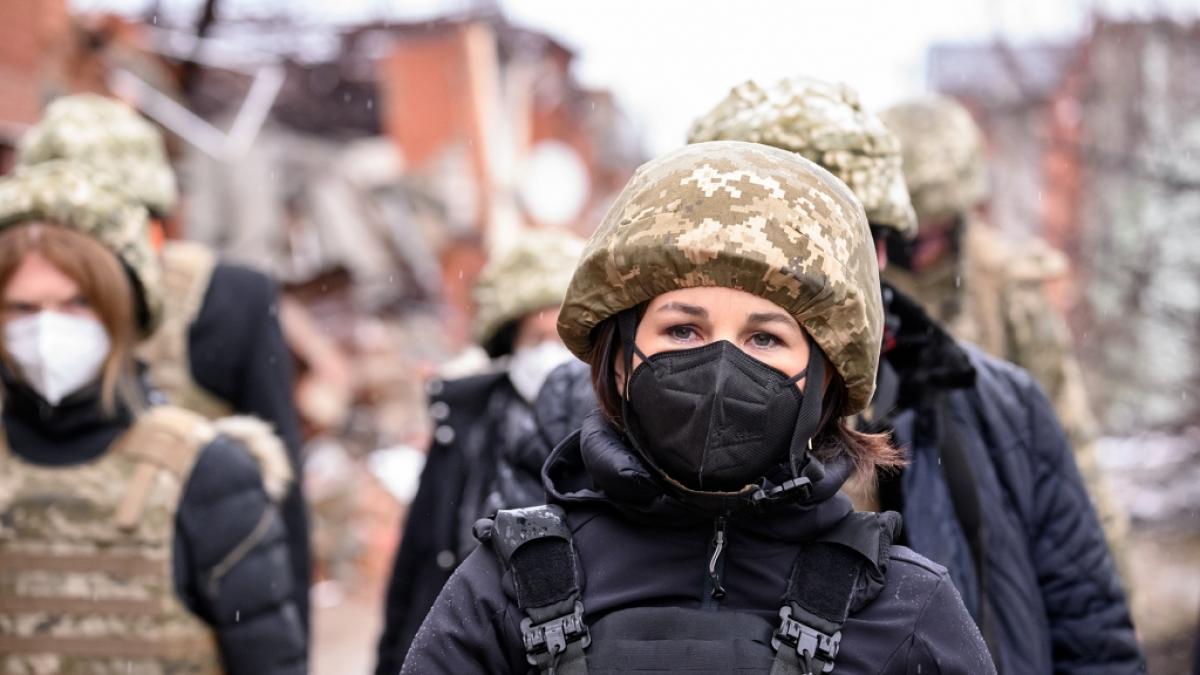 Annalena Baerbock besuchte am Dienstag die Front in der Ostukraine. (Foto)