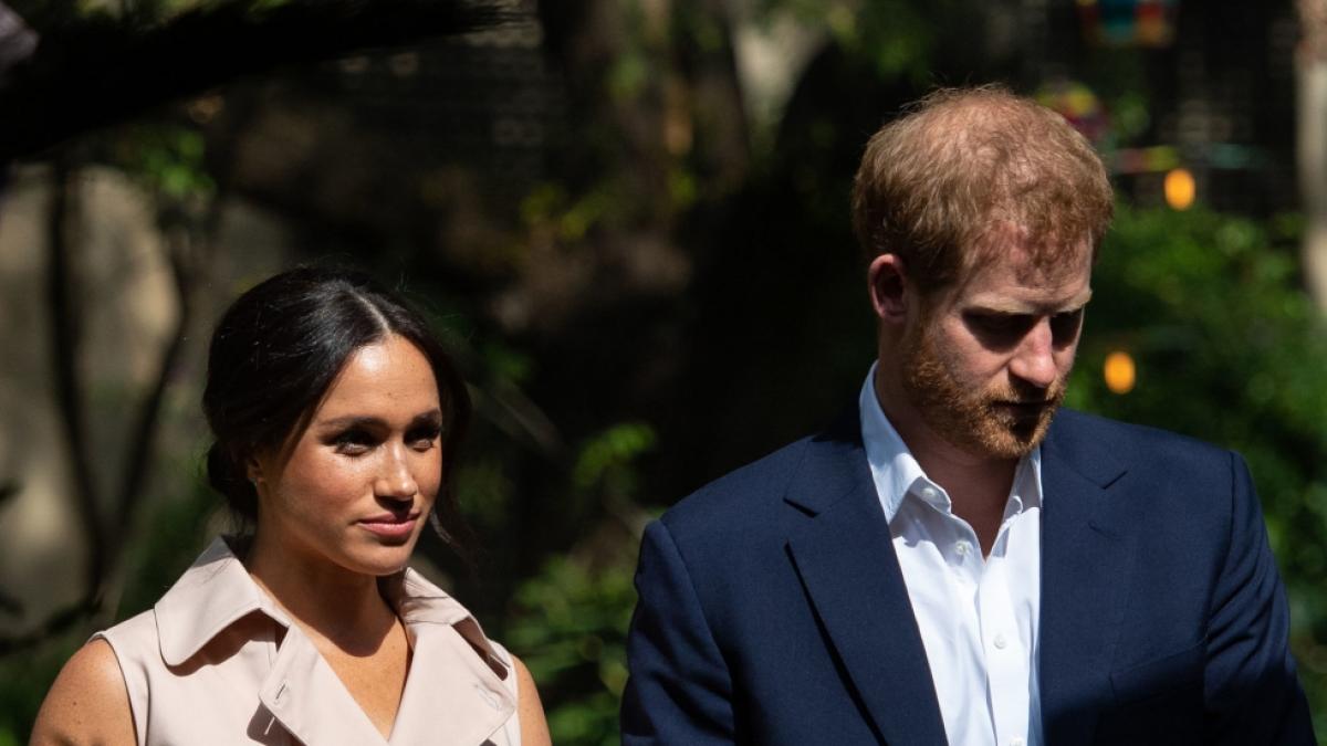 Das "Time"-Magazin-Cover von Prinz Harry und Meghan Markle sorgte f&uuml;r reichlich Kritik im Netz. (Foto)