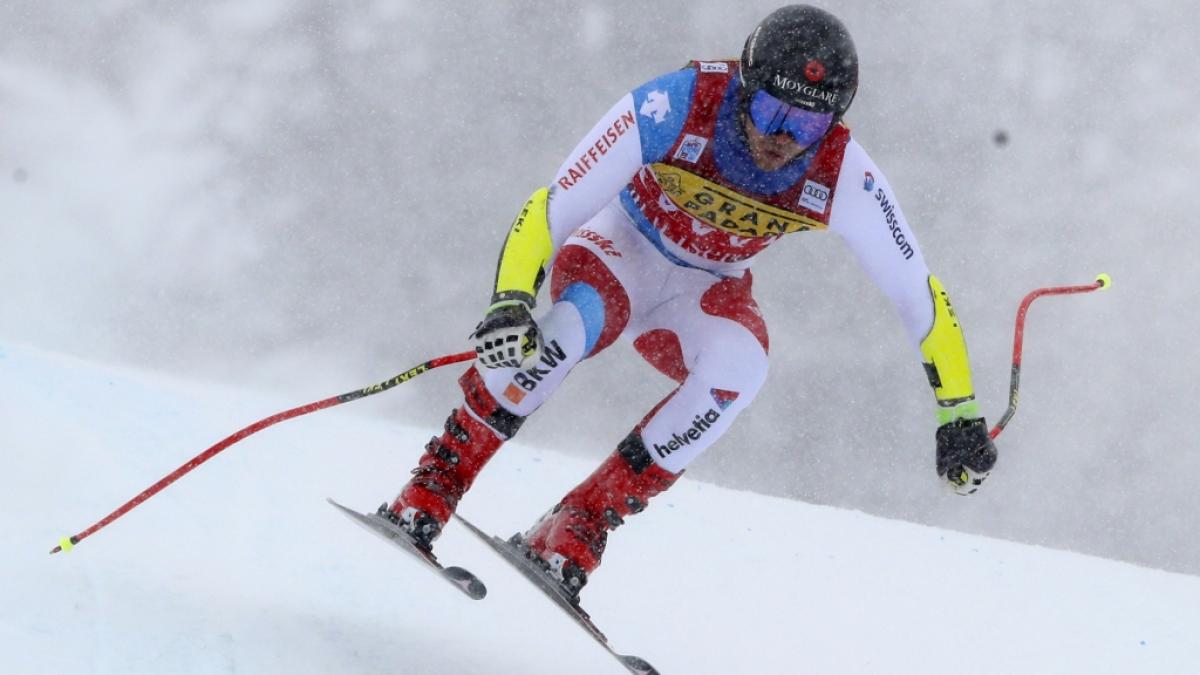 Mauro Caviezel (hier beim Rennen in Val'd'Is&egrave;re 2020) ist beim Super-G in Lake Louise, Kanada, schwer gest&uuml;rzt. (Foto)