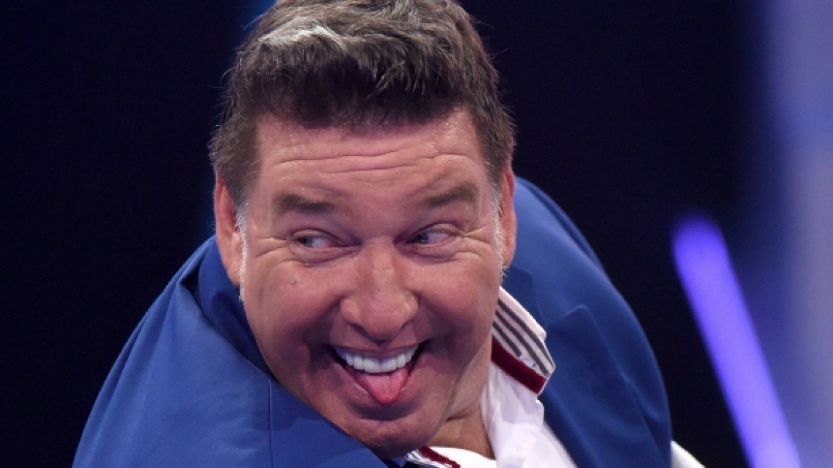 Der Partyk&ouml;nig Michael Ammer agiert bei der Sat.1-Show "Promi Big Brother" in K&ouml;ln auf der B&uuml;hne. (Foto)