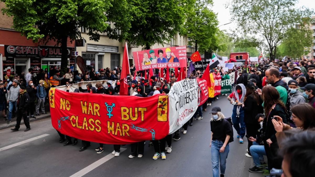 Kommt es bei der Demo "Revolution&auml;rer 1. Mai" in Berlin in diesem Jahr wieder zu Krawallen? (Foto)