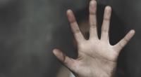 5 Teenager wurden festgenommen, nachdem eine 19-Jährige vergewaltigt worden war.