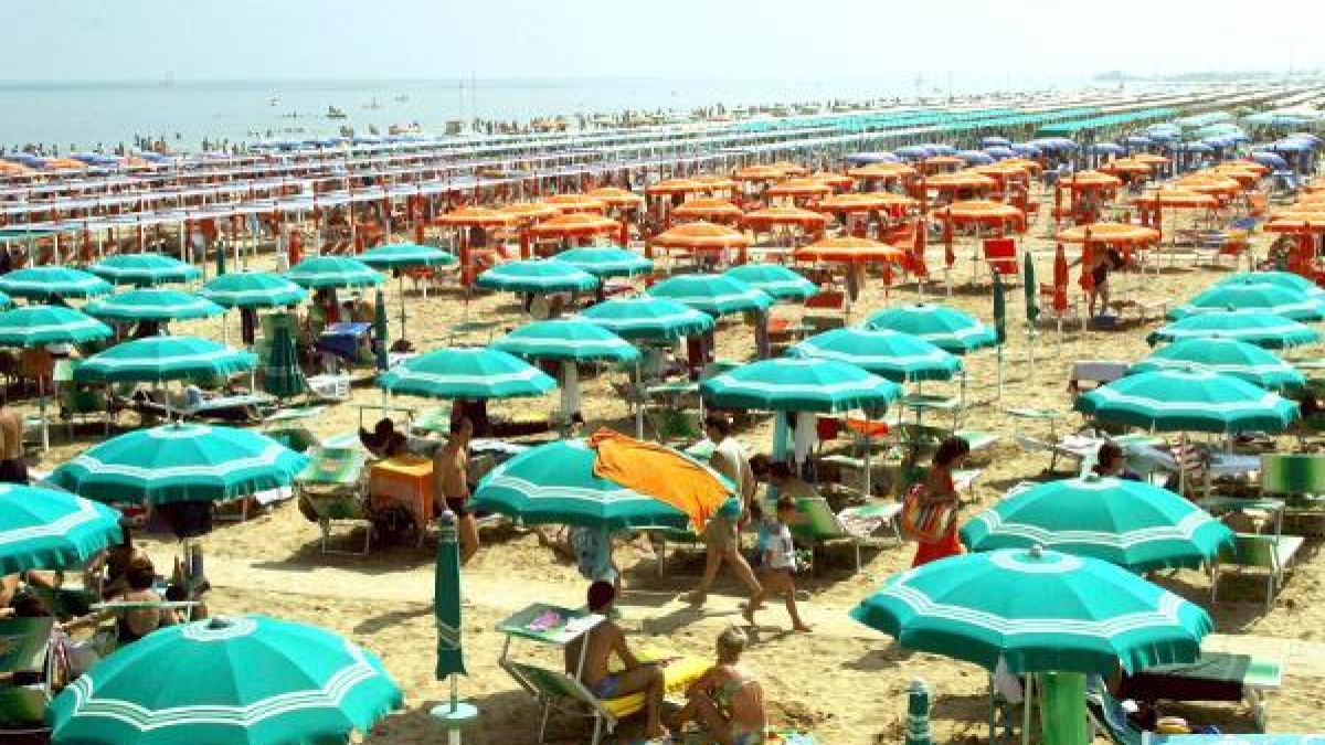 Am Strand von Rimini in Italien wurde eine polnische Touristin Opfer einer Gruppenvergewaltigung (Symbolbild). (Foto)