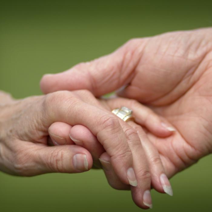 Mann verliebt sich nach der Hochzeit - in seine Schwiegermutter!