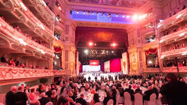 Beim Semperopernball 2017 wird erneut der St. Georgs Orden vergeben.