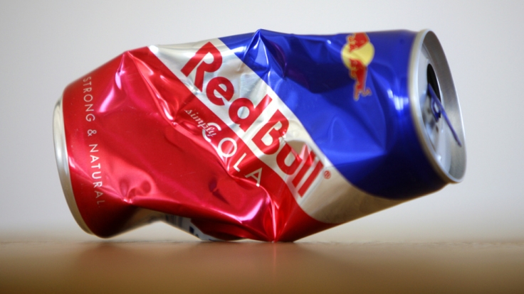 Energydrinks wie Red Bull sind nur in Maßen zu genießen.