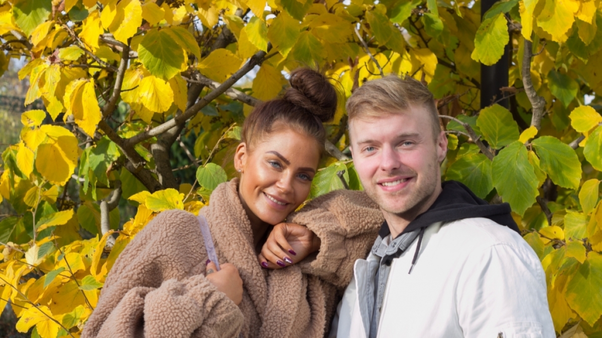 Dario Kolodiczyk gemeinsam mit seiner Schauspielkollegin Janine Mei&szlig;ner, die bei "Leben. Lieben. Leipzig" (RTL2) die Rolle der Yvonne Voss spielt. (Foto)