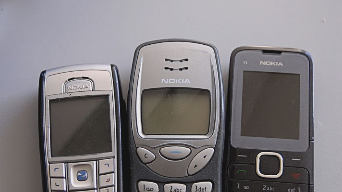 Damals sensationell, heute Alltag: Unterwegs telefonieren! (Foto)