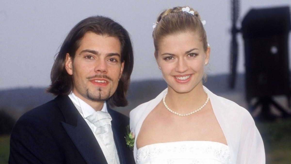 In Folge 2500 heiratete Leon Moreno (Daniel Fehlow) Cora Hinze (Nina Bott). (Foto)
