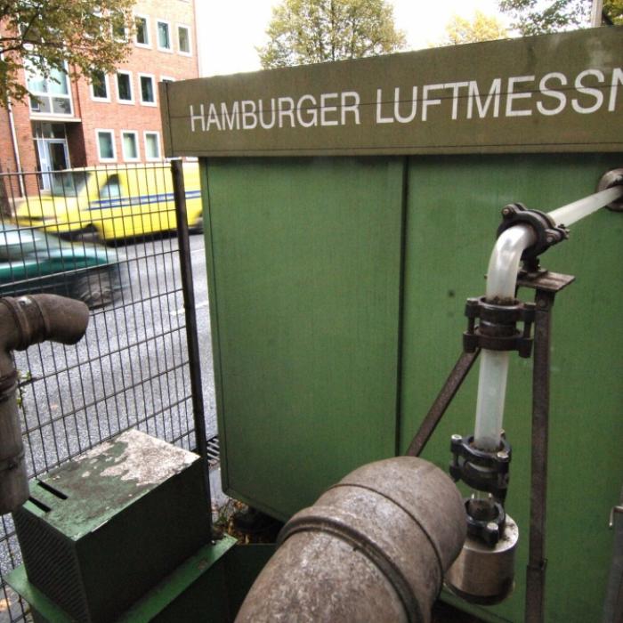 Feinstaub im dunkelroten Bereich mit 346 µg/m³