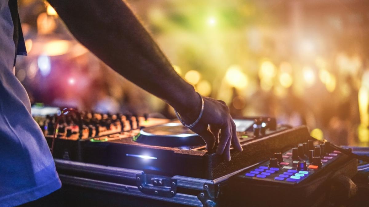Der US-amerikanische DJ Casper aus Chicago ist mit 58 Jahren gestorben. (Symbolfoto) (Foto)