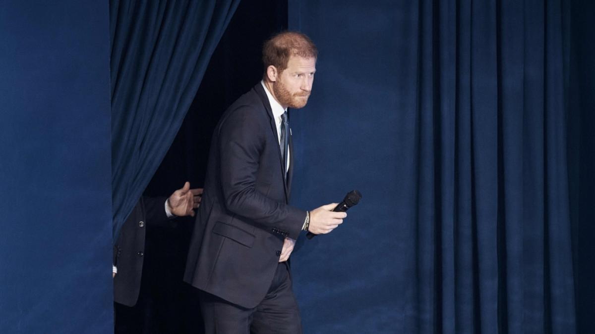 Prinz Harry erlebte in New York einen wahrgewordenen Albtraum - und das US-Publikum wurde im Fernsehen Zeuge davon. (Foto)