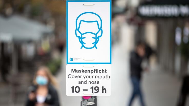 Ein Gericht kippt die generelle Maskenpflicht in Düsseldorf.