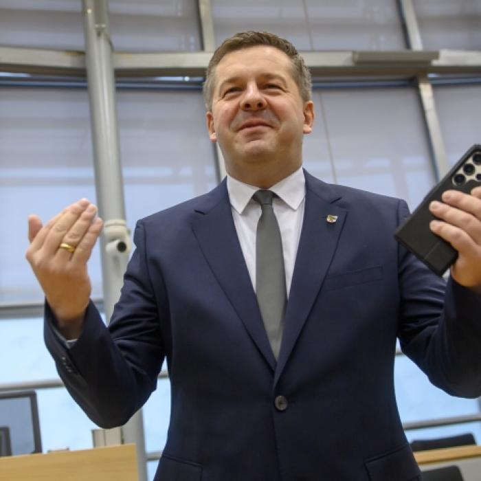 Schulze zum Ministerpräsidenten von Sachsen-Anhalt gewählt