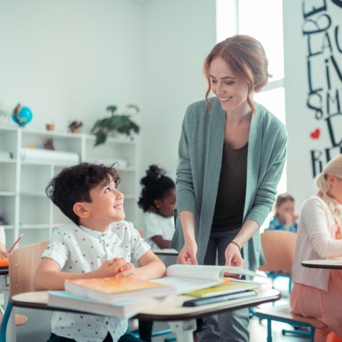 Sie zwang Schüler (14) zum Sex! Lehrerin (39) festgenommen