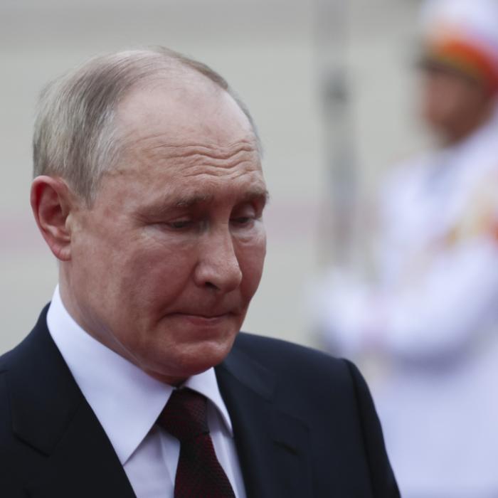 Ukraine legt russisches Drohnenlager in Schutt und Asche