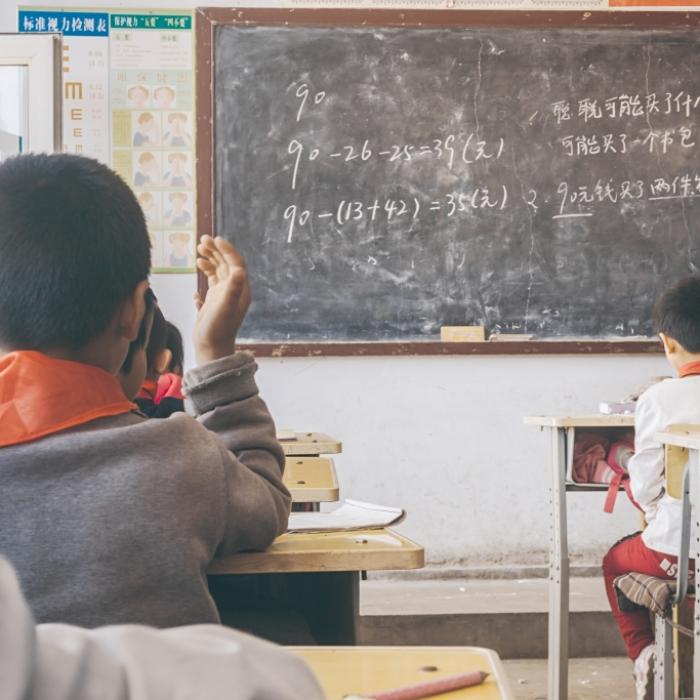 Matheaufgaben falsch gelöst! Mädchen von Lehrerin geschlagen - tot!
