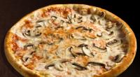 Netto ruft aktuell eine Tiefkühlpizza zurück. (Symbolfoto)
