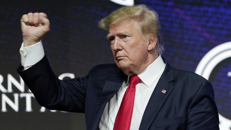 Nichts als Theater? Der frühere US-Präsident Donald Trump wird nun in einer Inszenierung namens "Playing Trump" an der Hamburger Staatsoper verewigt. (Foto)