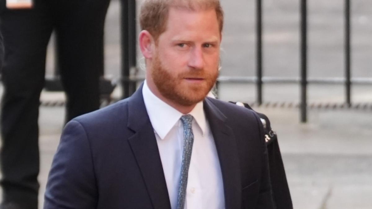 Prinz Harry will die Beziehung zu seinem Vater retten. (Foto)