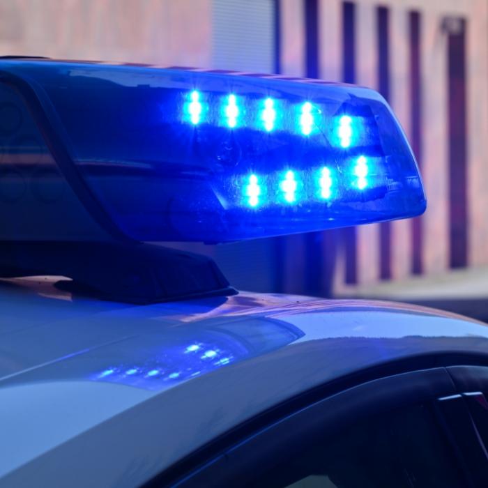 Männergruppe soll 19-Jährigen stundenlang misshandelt haben
