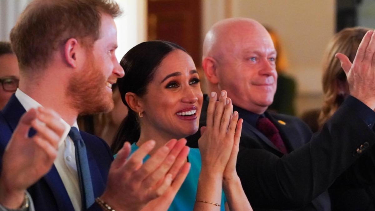 Im britischen K&ouml;nigshaus eckte Meghan Markle pausenlos an - eine Royals-Expertin hat nun die Wurzel allen &Uuml;bels erkl&auml;rt. (Foto)
