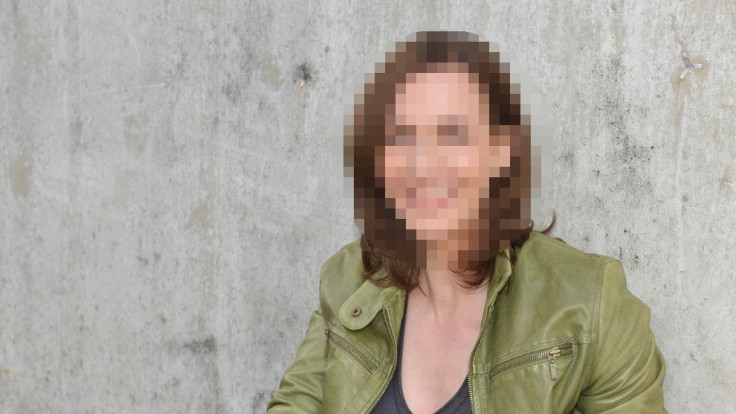Katrin Flemming-Darstellerin Ulrike Frank wurde mit einer verdächtigen Wölbung erwischt.