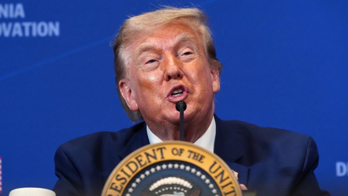 Donald Trump geriet im Rahmen des "Pennsylvania Defense and Innovation Summit" bei seiner Rede am United States Army War College auf verwirrende Abwege. (Foto)