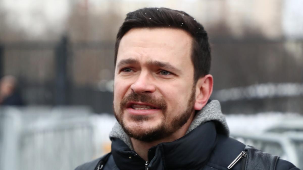 Der russische Oppositionspolitiker Ilja Jaschin behauptet, dass Wladimir Putin durch die uneingeschr&auml;nkte Macht verr&uuml;ckt geworden sei. (Foto)