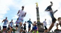Läufer aus aller Welt nahmen am 51. Berlin-Marathon teil.