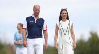 Herzogin Kate und Prinz William werden dafür kritisiert mit ihren Kindern in einem Helikopter weggeflogen zu sein.