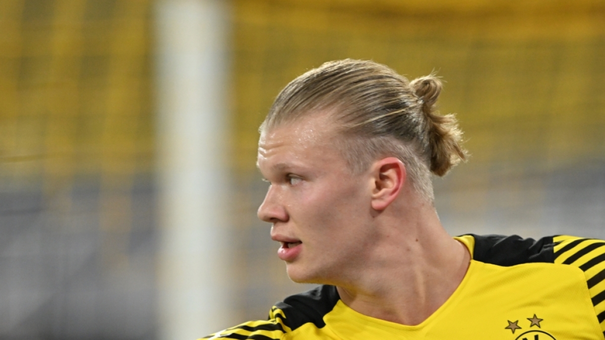 Erling Haaland teilt &ouml;ffentlich gegen die BVB-Bosse aus. (Foto)