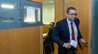 Andreas Jurca behauptet, von Migranten verprügelt worden zu sein. Doch Ungereimtheiten deuten Kritikern zufolge auf einen Betrug hin.