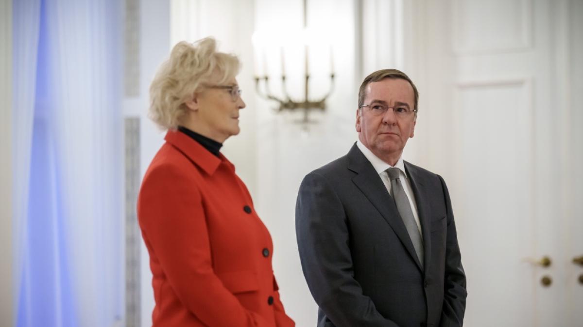 Kurz vor ihrem R&uuml;cktritt soll Christine Lambrecht eine Panzer-Bestandsaufnahme ministeriumsintern verboten haben. (Foto)