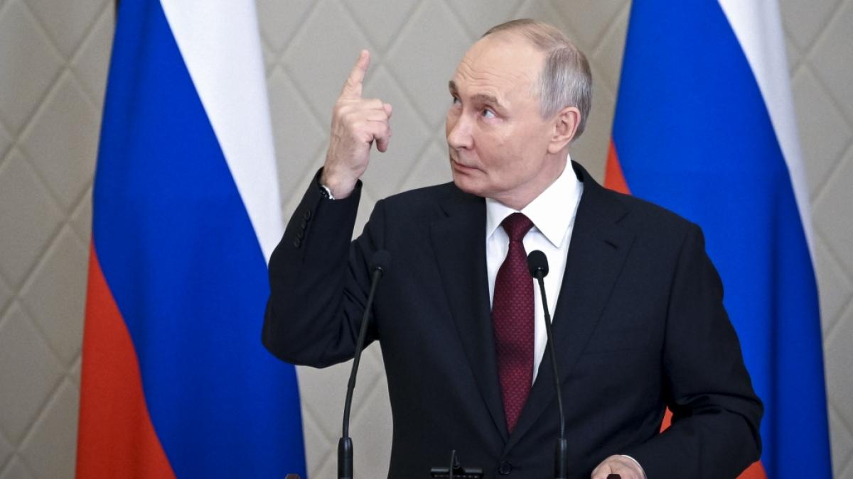 Wladimir Putin f&uuml;hrt seit fast drei Jahren Krieg gegen die Ukraine. Nun k&ouml;nnte es der Kremlchef auch auf andere europ&auml;ische L&auml;nder abgesehen haben, warnen Experten. (Foto)