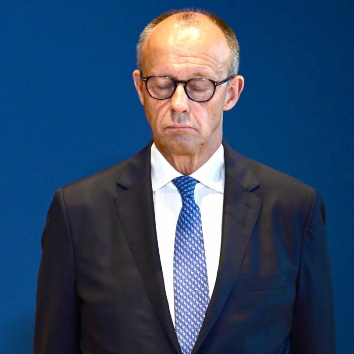 Favoritin sagt für Spitzenposition ab - Bundeskanzler kassiert Abfuhr
