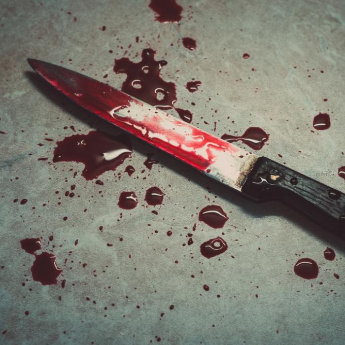 Weil sie ihm kein Geld für Drogen gab: Vampirkiller trinkt Blut der eigenen Mutter!