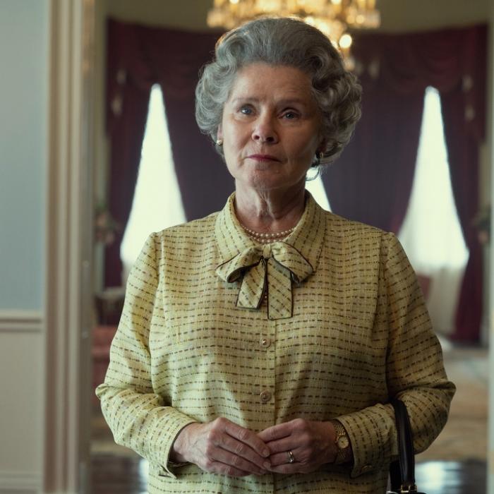 Einfach ausgetauscht! Brutale Hexe übernimmt den Buckingham Palace