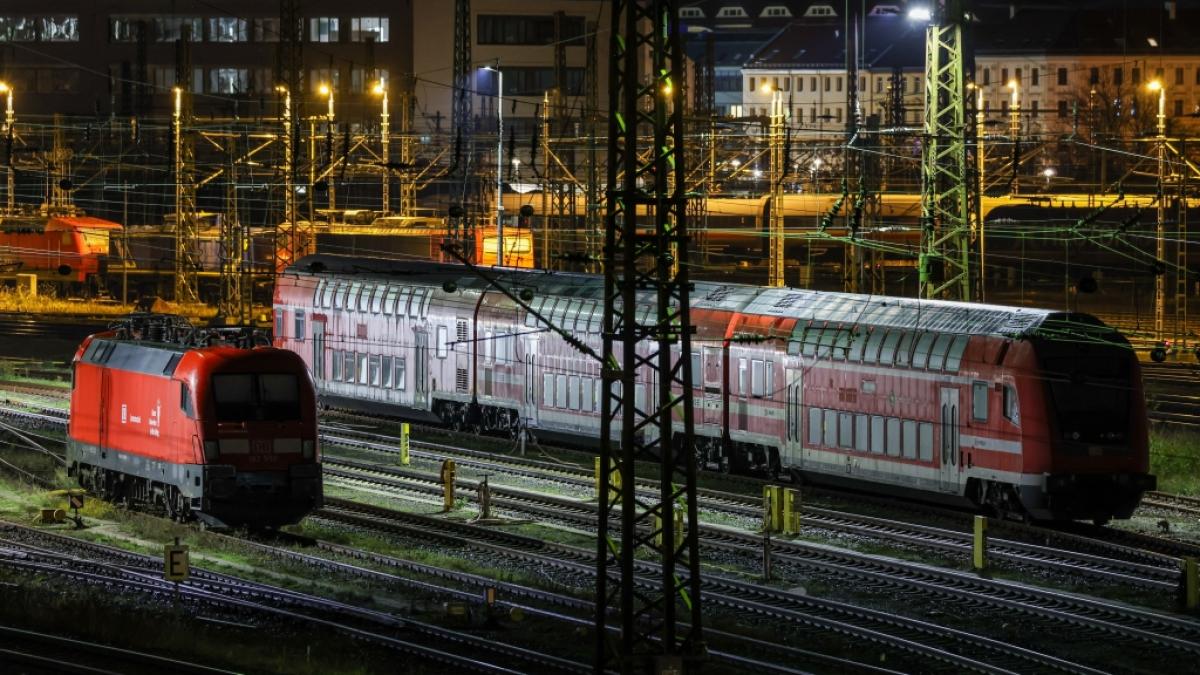 Bei der Deutschen Bahn drohen ab Januar 2024 unbefristete Streiks. (Foto)