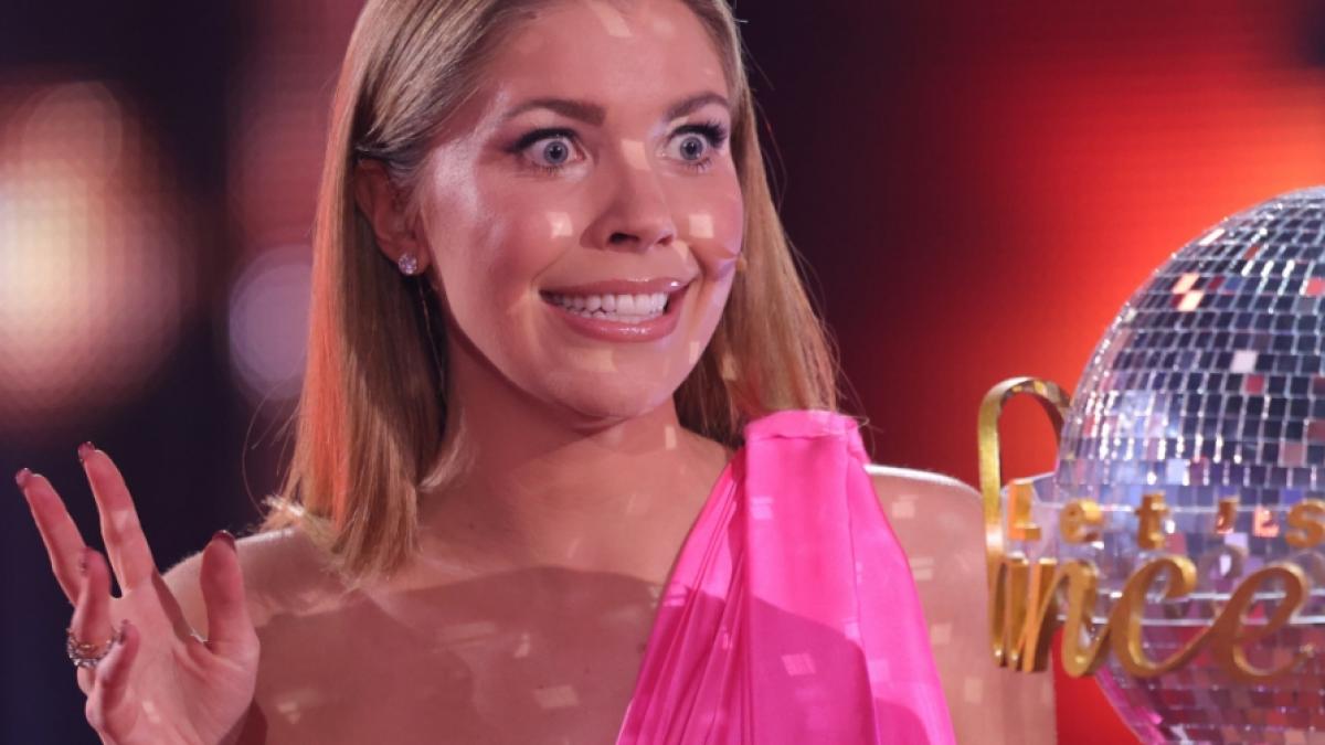 Victoria Swarovski l&auml;sst im Netz ganz tief blicken. (Foto)