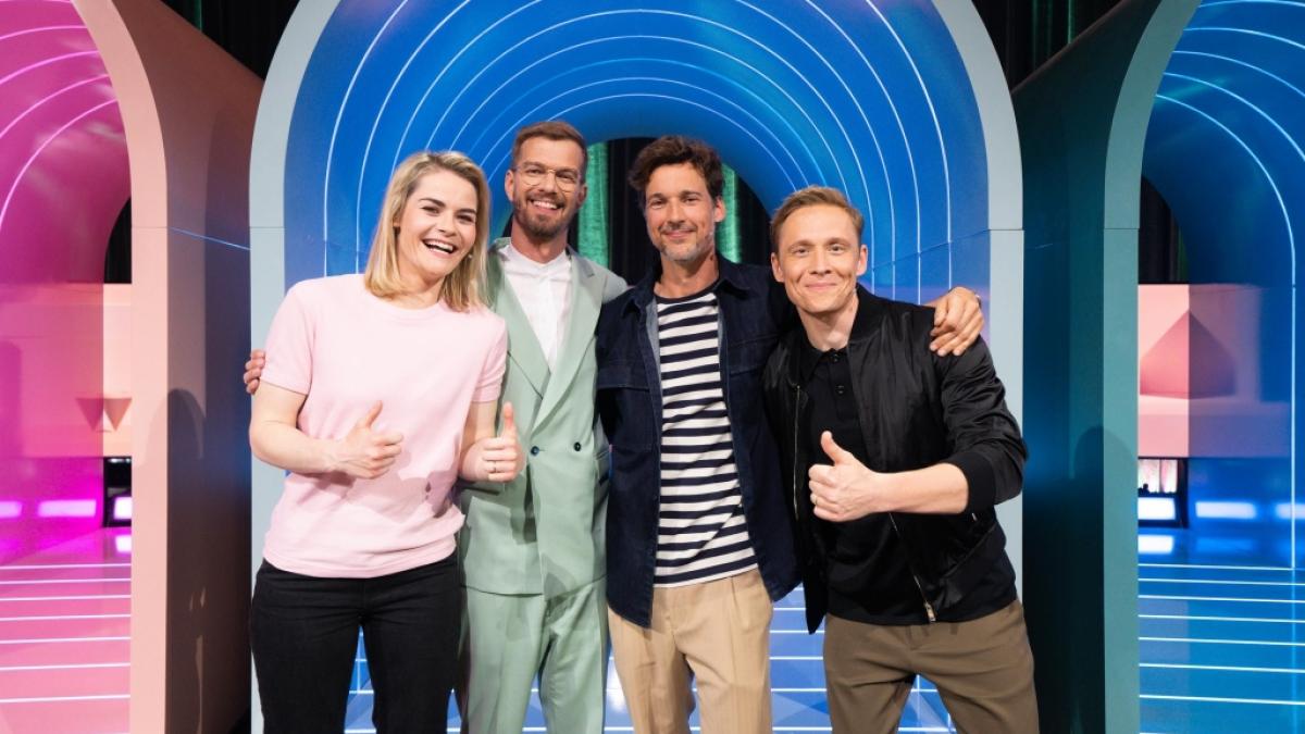 Hazel Brugger, Joko Winterscheidt, Florian David Fitz und Matthias Schweigh&ouml;fer (v.l.) sind in der 6. Staffel von "Wer stiehlt mir die Show?" dabei. (Foto)